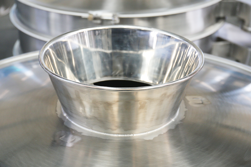 1673406475162990.png 喇叭口旋振筛特点.png